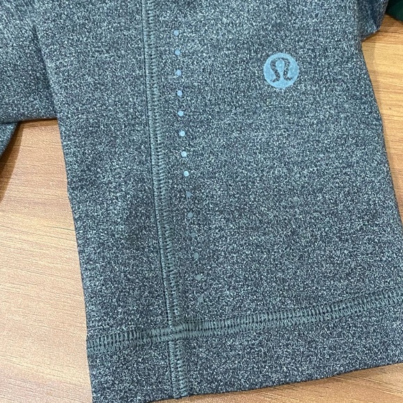 LULULEMON Swift Speed High Rise Crop 21" Heathered Black Leggings Size 2 - Picture 8 of 16